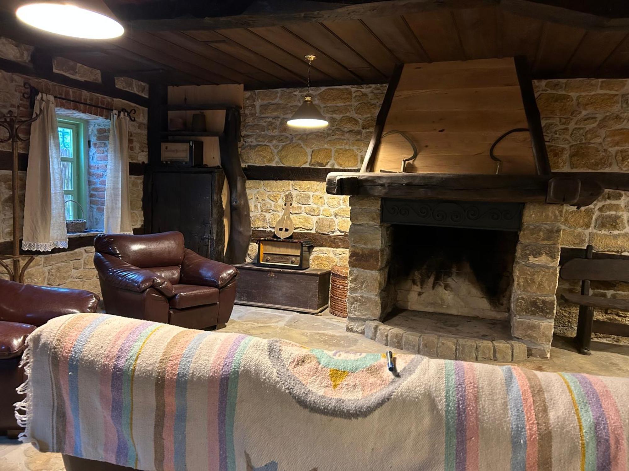 Agriturismo Hidden Paradise Villa Tryavna Luaran gambar