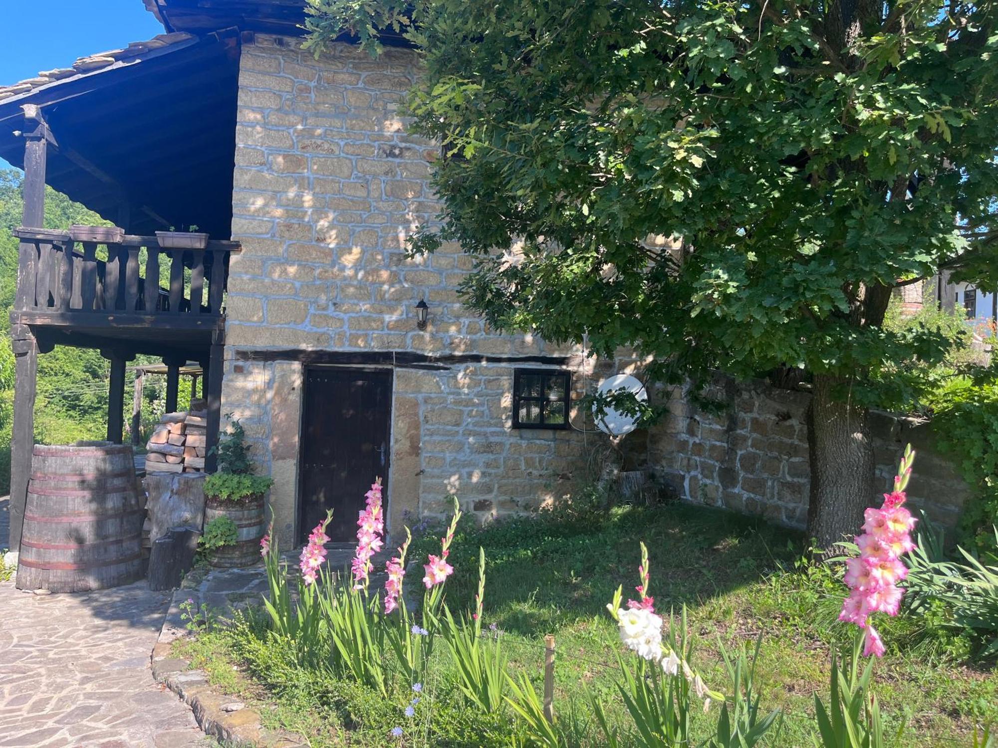 Agriturismo Hidden Paradise Villa Tryavna Luaran gambar