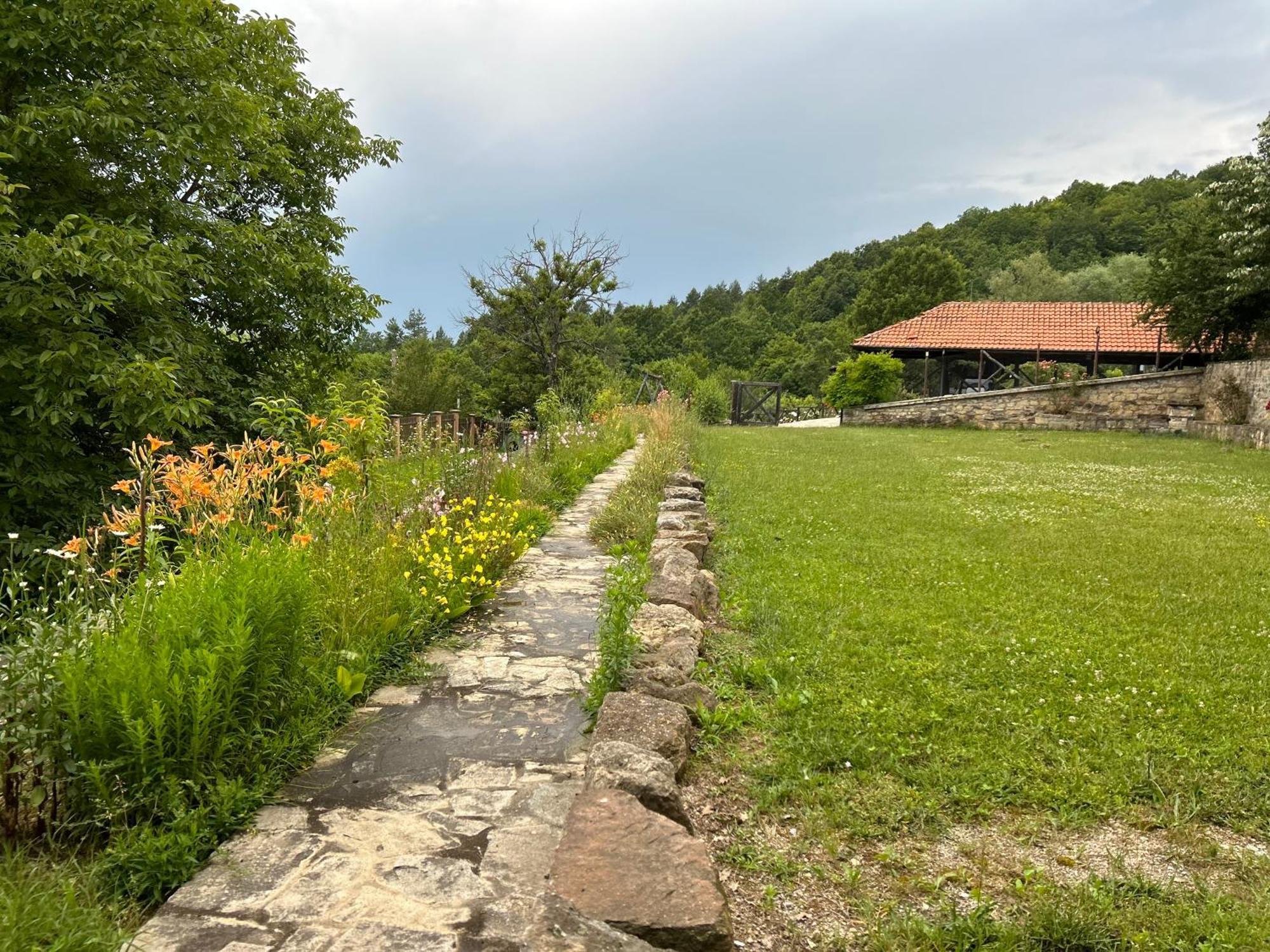 Agriturismo Hidden Paradise Villa Tryavna Luaran gambar