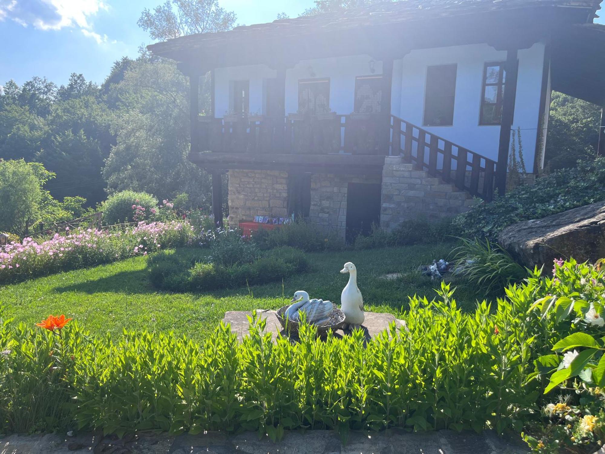 Agriturismo Hidden Paradise Villa Tryavna Luaran gambar
